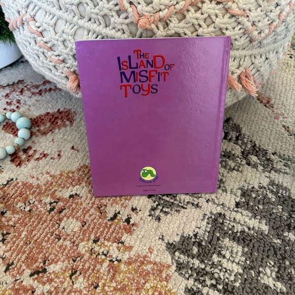 Island of Misfit Toys Book Children’s Book Hard Cover - Picture 8 of 8